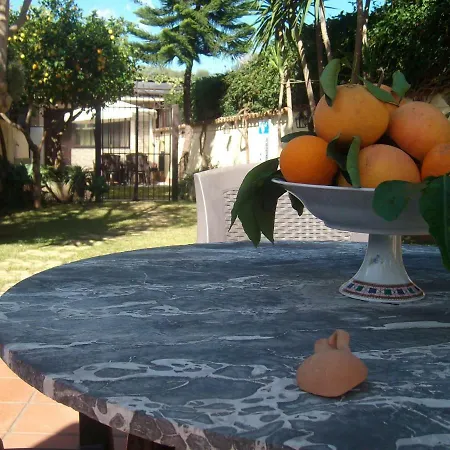 Holiday home Singola -sole-luna-casavilladusoleil